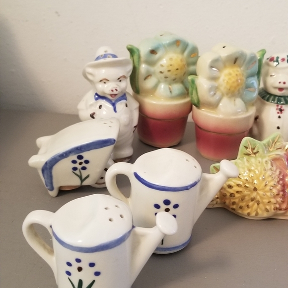Vintage Shawnee Salt & Pepper Shakers Bundle - Picture 4 of 10